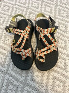 Chaco ZX/2 Yampa Yellow Orange Toe Loop Adjustable Sport Sandals Women's sz 6